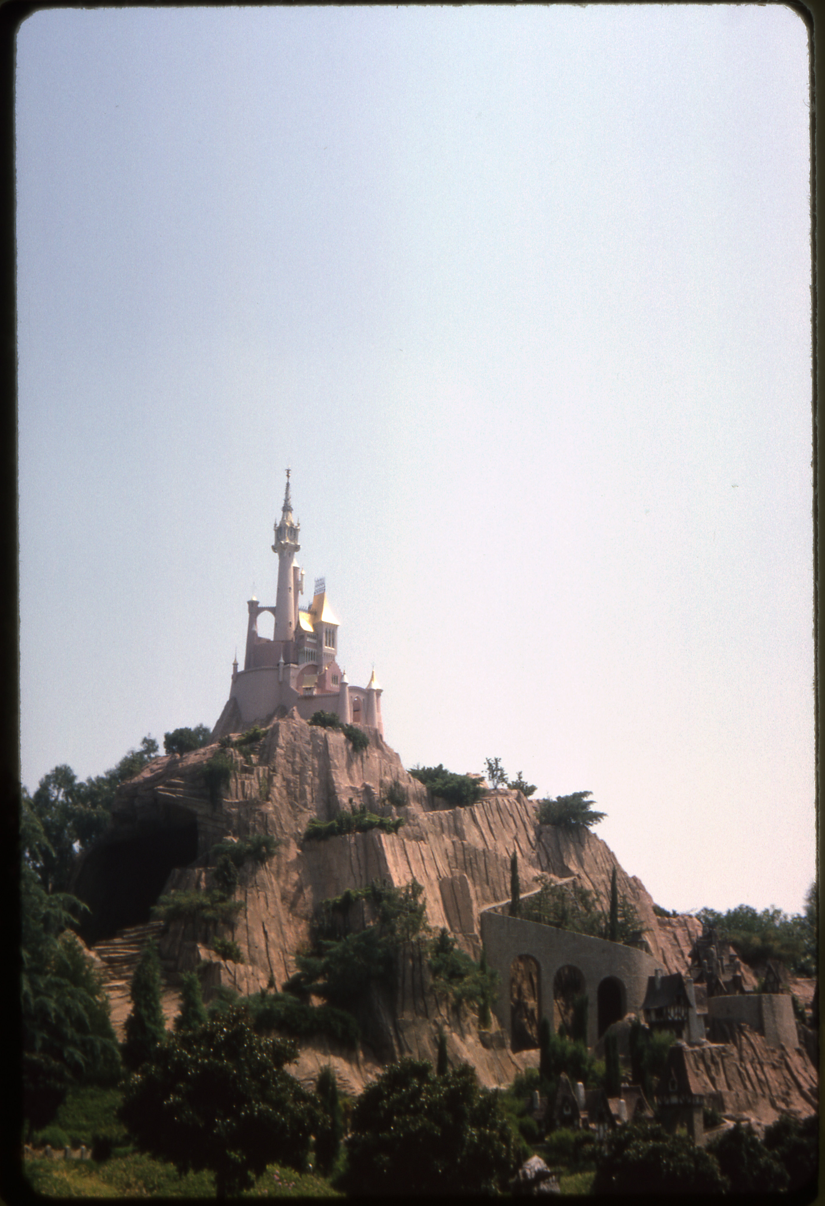 Storybookland, Disneyland, 1962. Source: J E on Flickr.